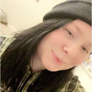 Meet your Posher, Yolanda